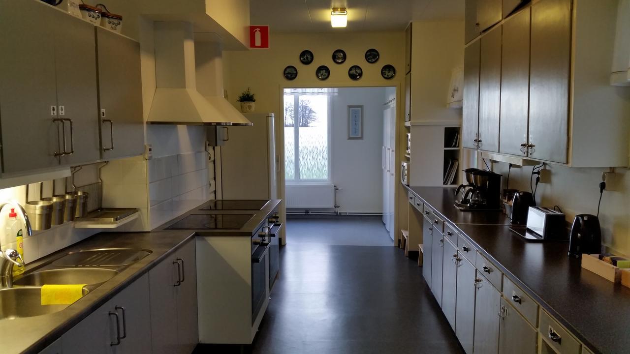 Bjoerkaengs Vandrarhem Tvaaker Exterior foto