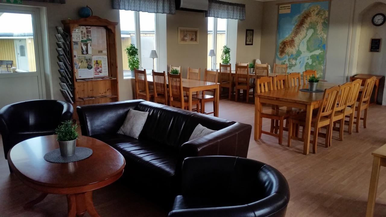 Bjoerkaengs Vandrarhem Tvaaker Exterior foto